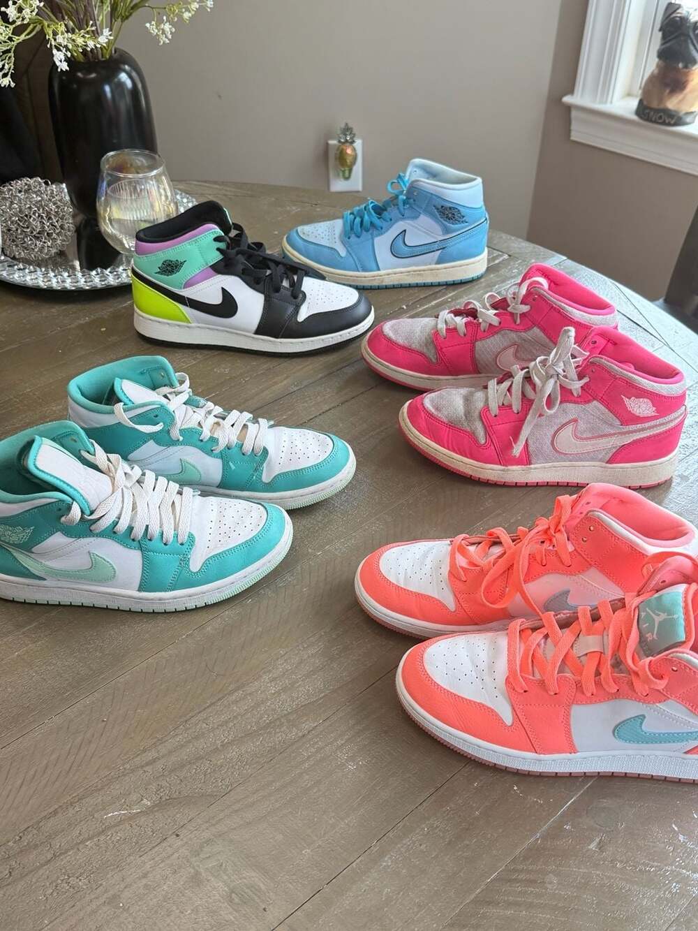 Air Jordan 1 Sneaker Lot 5 Pairs + Purple Fuzzy Slippers Women’s 7 / Youth Sizes